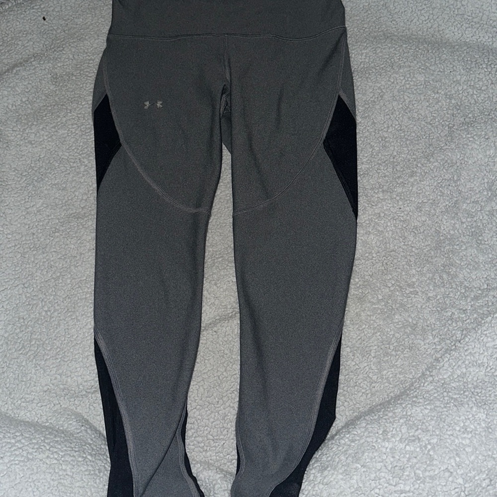 under armour leggings (slight pilling)